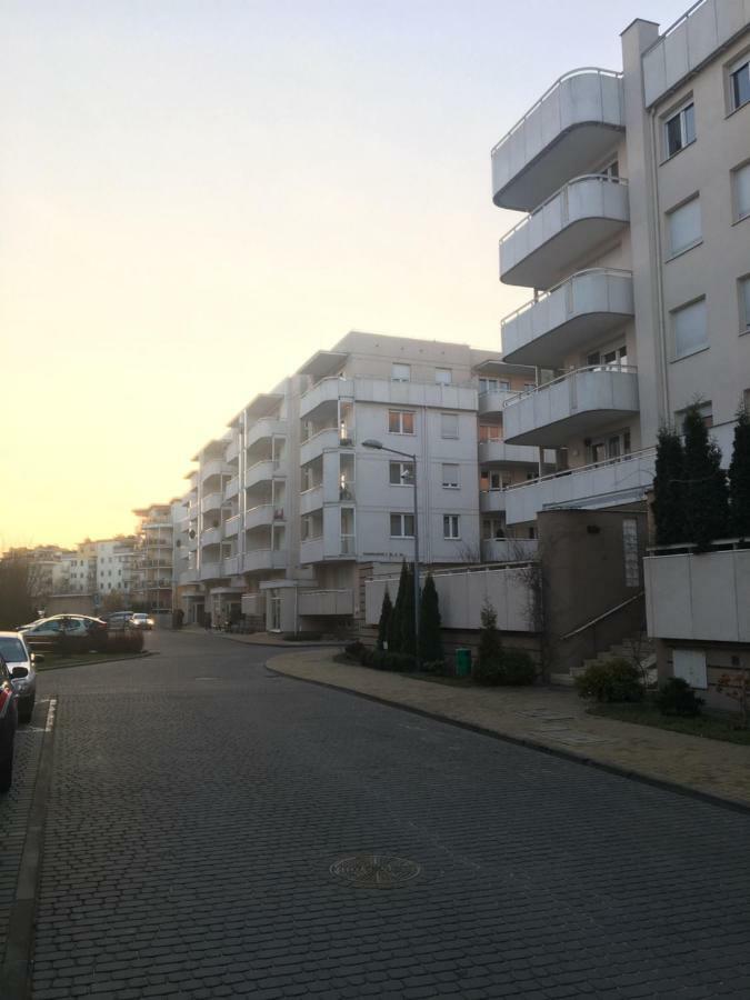 Apartament F&J Thorn Exterior foto